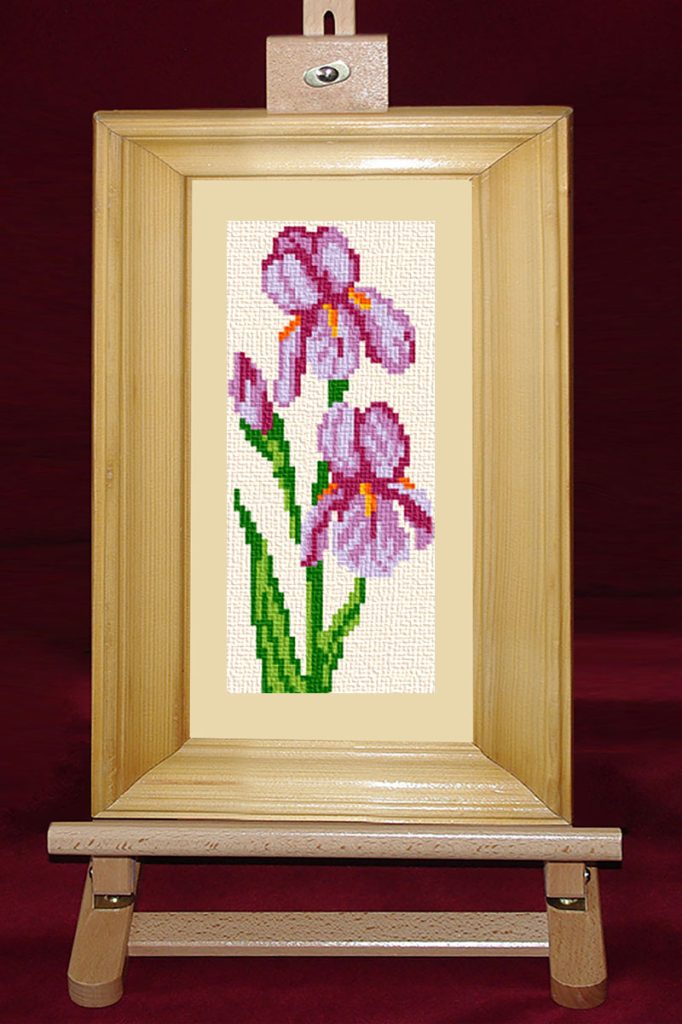 Iris mov - Set goblen cod produs: 10.13Culori: 8 Dimensiune: 4 x 9 cm