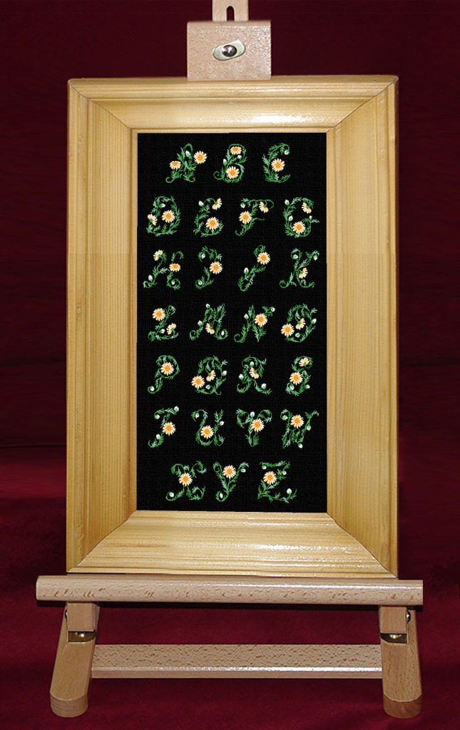 Alfabet floral - Set goblen cod produs: 10.18Culori: 7 Dimensiune: 8 x 9 cm
